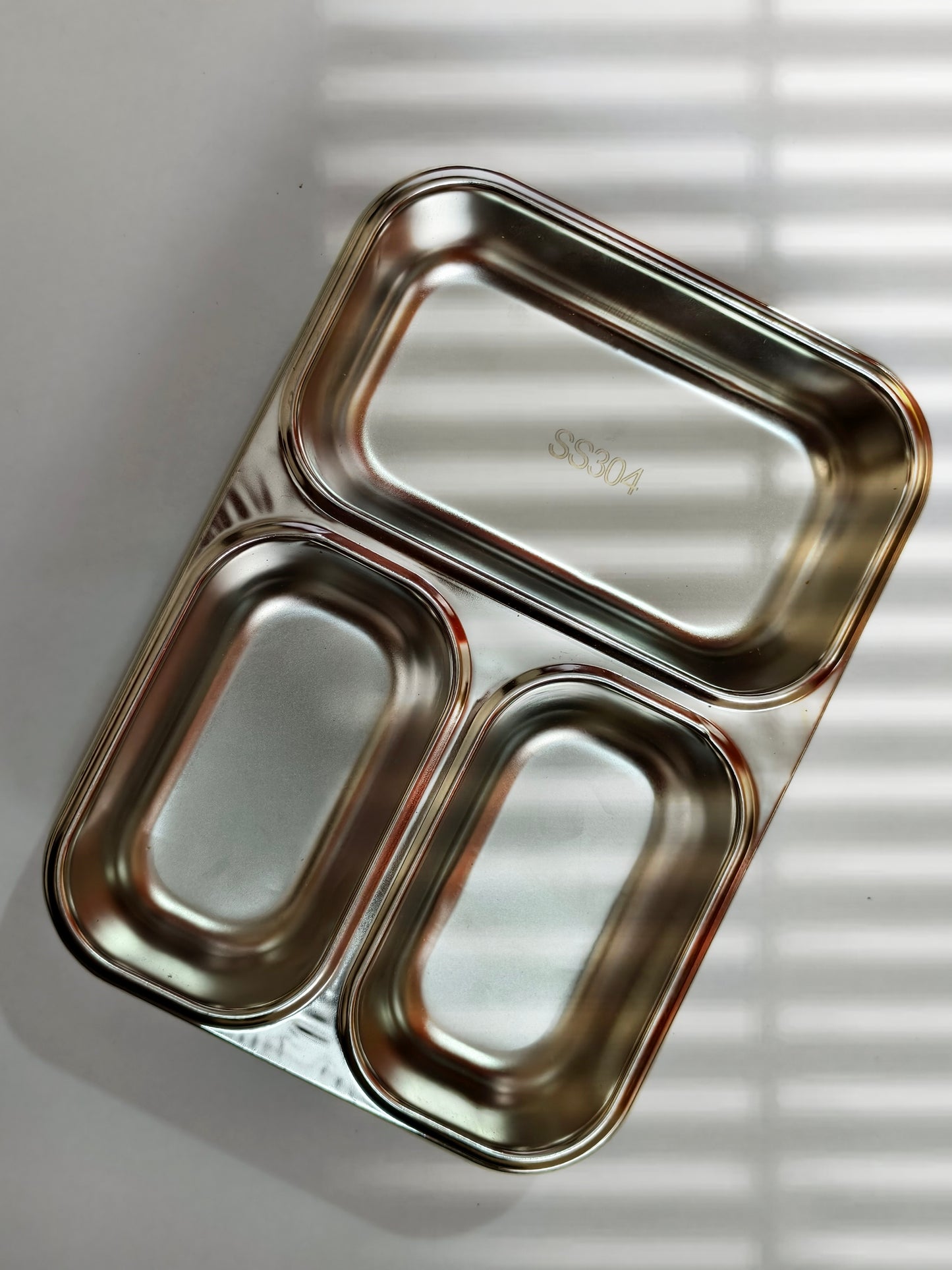 Super Mom 3-Partition Stainless Steel Leak-Proof Lunch Box (304 Grade, Double Wall Insulated, 1200ml)